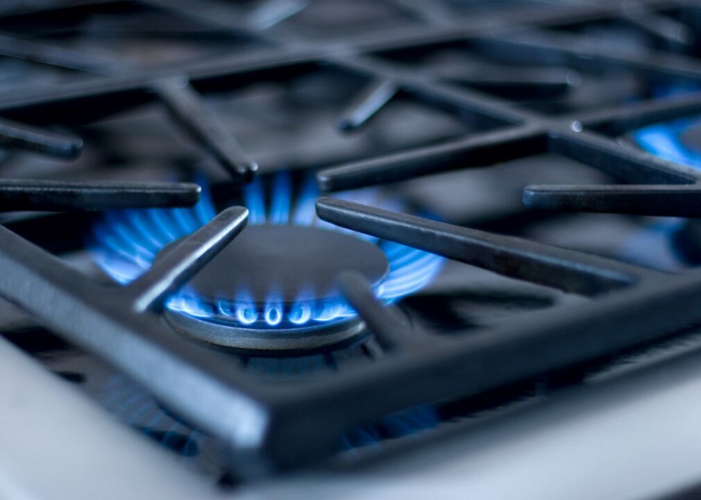 Gas range: 15 years